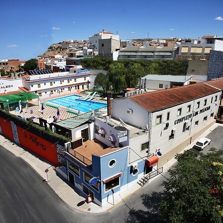 Hotel La Moraleda - Complejo Las Delicias ビジャヌエバ・デル・アルソビスポ エクステリア 写真