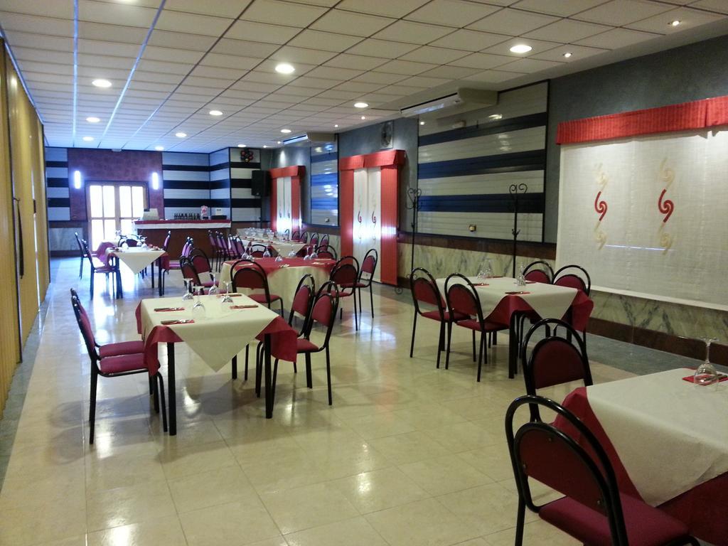 Hotel La Moraleda - Complejo Las Delicias ビジャヌエバ・デル・アルソビスポ エクステリア 写真