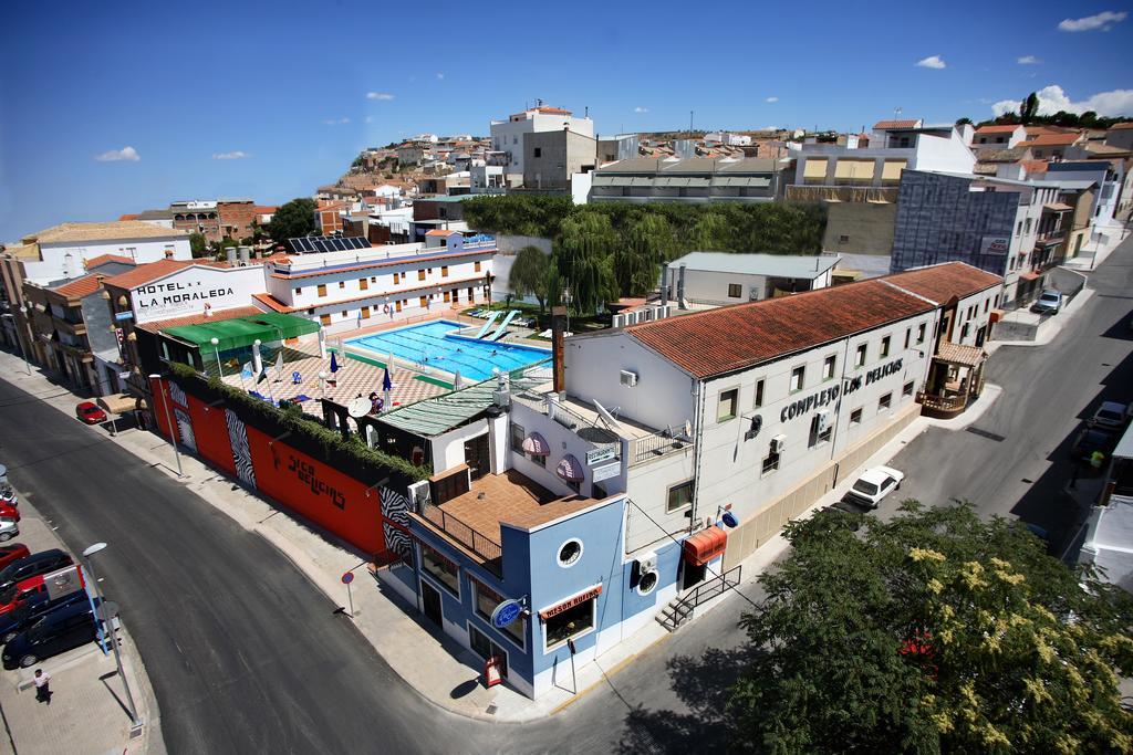 Hotel La Moraleda - Complejo Las Delicias ビジャヌエバ・デル・アルソビスポ エクステリア 写真